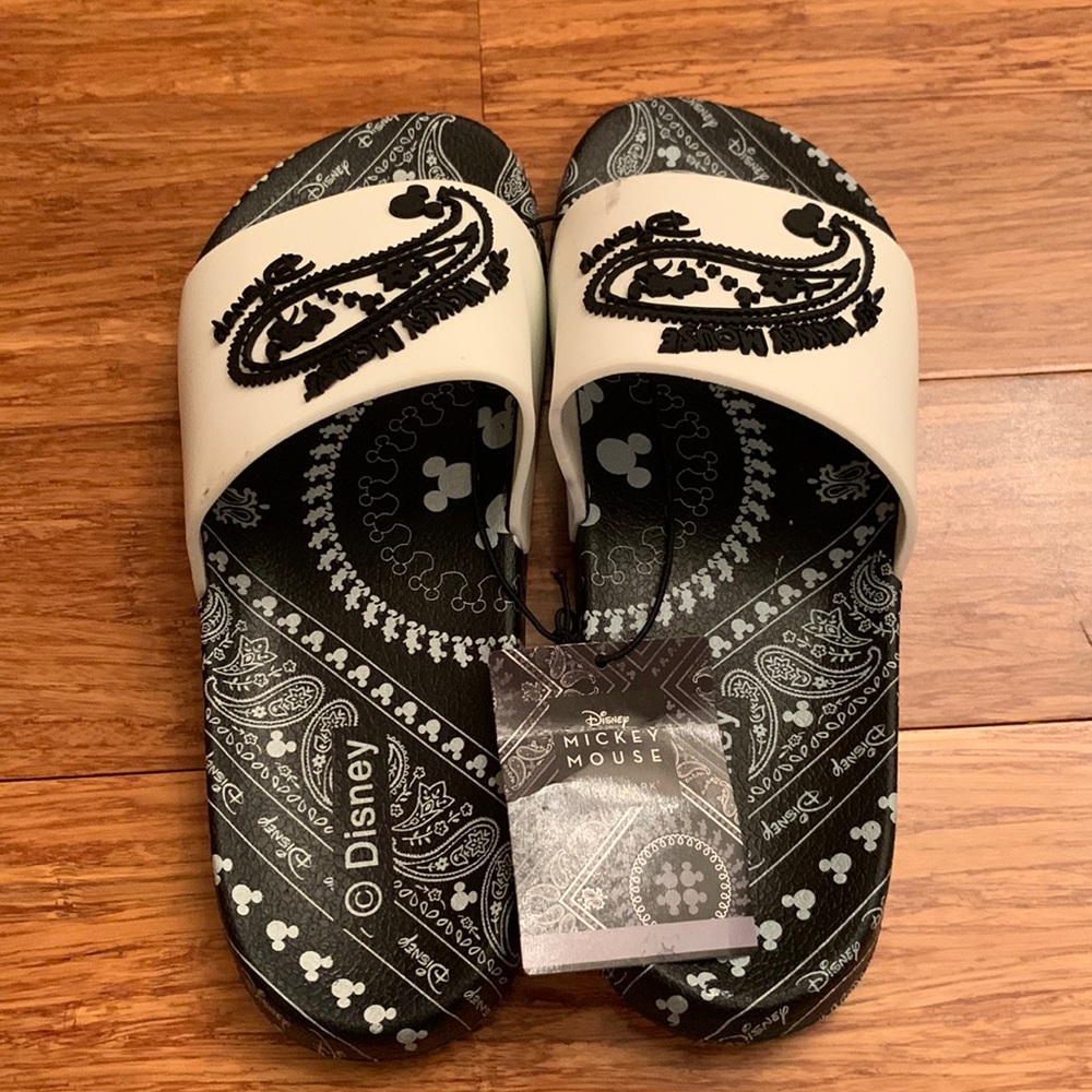Primark Disney Mickey Mouse Paisley Pool Slides